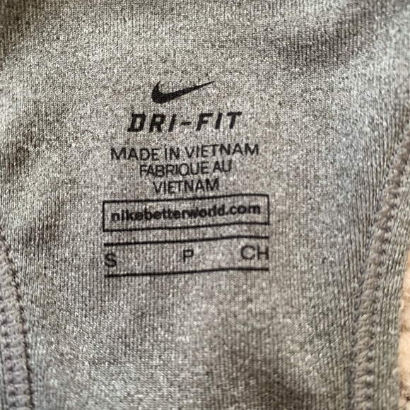 Nike Sports Bra - Picture 4 of 5